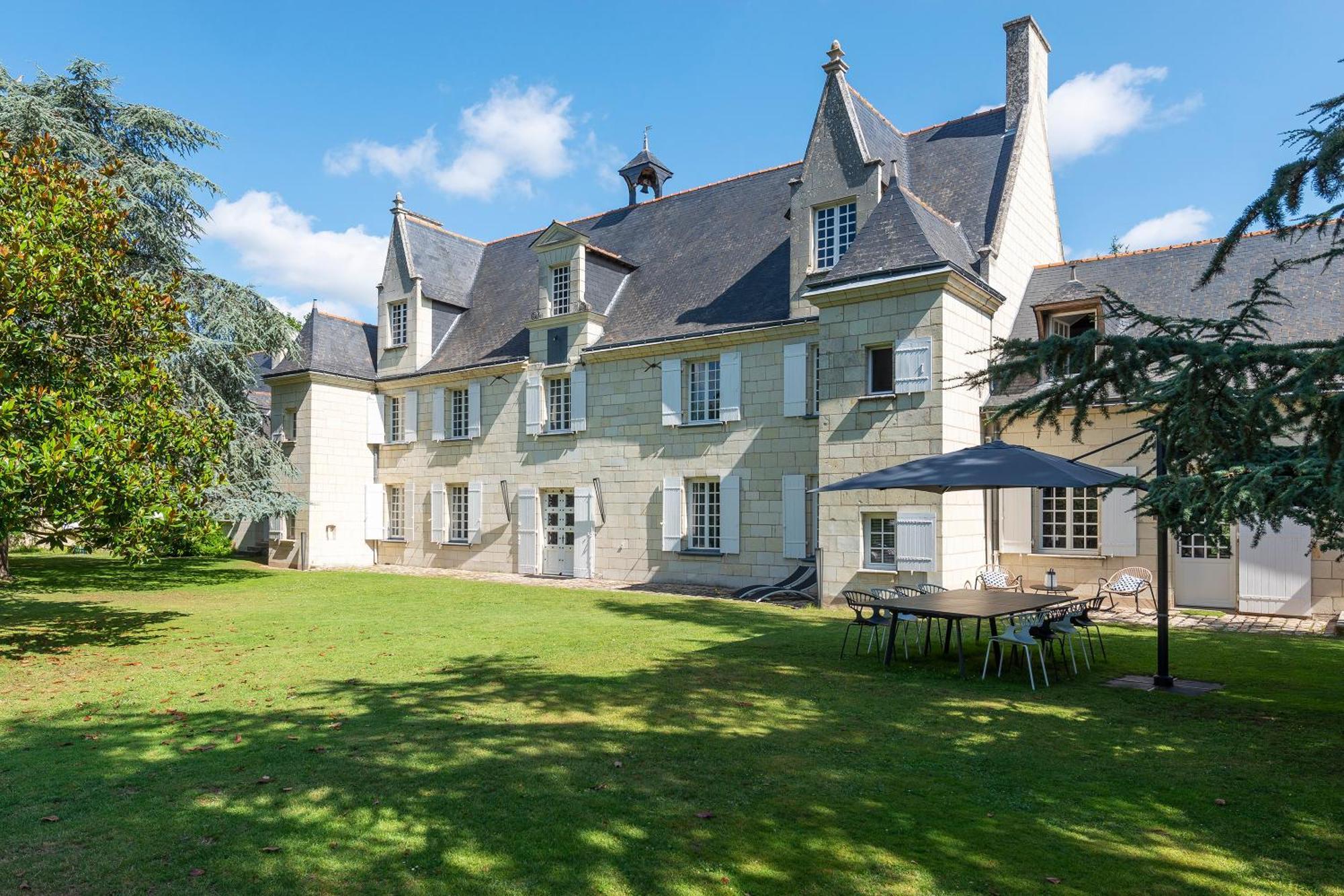 Chateau De La Ronde Vivy Exterior photo